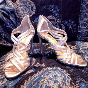 BCBG, Women Size 8 High Heel